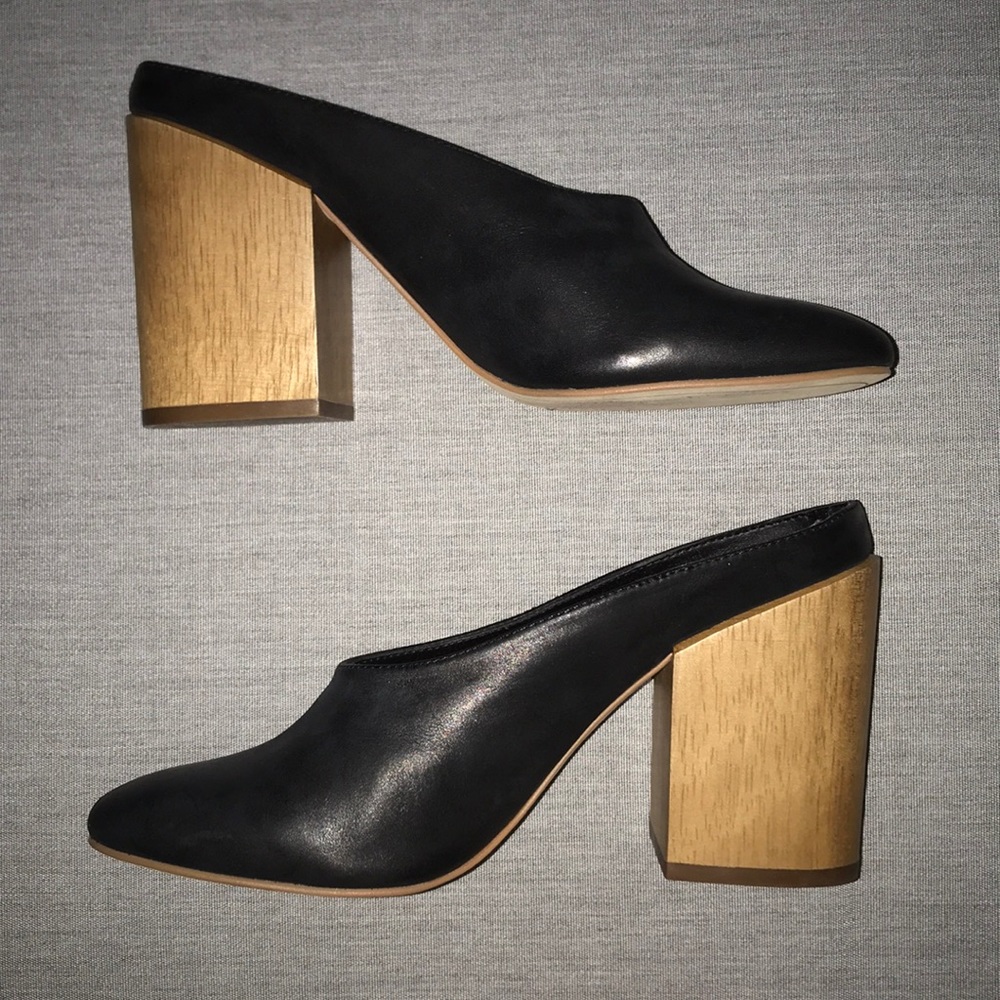 🆕 Dolce Vita Black Leather Mules Size 6.5 NIB